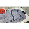 Image 2 : Husky trucker hats & service overalls - 44L