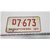 Image 1 : 1971 Saskatchewan license plate - D 7-673