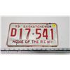 Image 1 : 1973 RCMP Saskatchewan license plate - D 17-541
