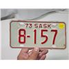 Image 3 : 1973 Small Saskatchewan license plate - 8-157