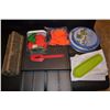 Image 1 : Misc. Household Items, cookie cutters, 8 placemats