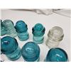 Image 4 : 10 glass insulators - 1 clear & 9 blue