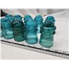 Image 3 : 10 blue glass insulators