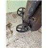 Image 2 : Grease lubester, with steel wheel cart, 10 gal approx