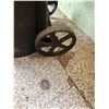 Image 4 : Grease lubester, with steel wheel cart, 10 gal approx
