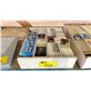 Image 2 : BOX OF ASSORTED HOCKEY CARDS