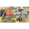 Image 2 : LOT OF ASSORTED HOCKEY CARDS