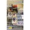 Image 2 : LARGE LOT OF ASSORTED HOCKEY CARDS