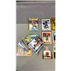 Image 2 : LOT OF ASSORTED BRETT HULL HOCKEY CARDS