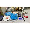 Image 3 : LOT OF ASSORTED OLYMPICS COLLECTIBLES INCLUDING; STUFFED ANIMALS, FRISBEE, CUPS & MORE