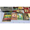 Image 5 : LOT OF ASSORTED VINTAGE COMIC BOOKS & BOOKS