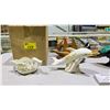 Image 2 : LOT OF ASSORTED COLLECTIBLES INCLUDING; DUCK FIGURES, WOOD SAILBOAT, HOME DECOR & MORE