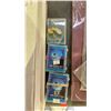 Image 3 : LOT OF ASSORTED SPORTS CARDS & E.T. COLLECTIBLE CARDS