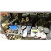 Image 3 : SHELF OF ASSORTED SHOES & ICE SKATES