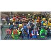 Image 2 : LOT OF ASSORTED LEGO FIGURES IN DISPLAY CASE