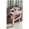 Image 2 : CRAFTMASTER JOINTER ON ROLLING CART