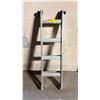 Image 1 : FOLDING 4' EXTENSION/STEP LADDER