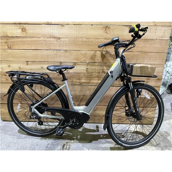 IGO E-BIKE WITH BATTERY, KEYS & CHARGER