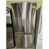 Image 1 : SAMSUNG STAINLESS STEEL 32" FRIDGE WITH PULL-OUT FREEZER