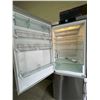 Image 2 : LIEBHERR STAINLESS STEEL 29" WIDE X 79" TALL FRIDGE (BROKEN HANDLES)