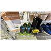 Image 2 : SHELF LOT OF SNOW BOOTS, KIDS SHOES, RUNNERS AND MORE