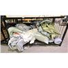 Image 1 : SHELF LOT OF ASSORTED BLANKETS AND MORE
