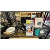 Image 1 : SHELF LOT OF ASSORTED ITEMS INCLUDING; SHOWER HEAD, RAPID FLO HOSE, PANS AND MORE