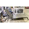 Image 2 : ADJUSTABLE PATIO LOUNGE CHAIR