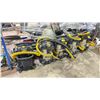 Image 2 : 5 DEWALT WET/DRY VACUUMS (UNKNOWN WORKING CONDITION, MAY BE MISSING PIECES)
