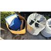 Image 2 : BOX OF CHAIR BACKS & CLOTHES DRYER TUB