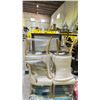 Image 2 : PALLET OF ASSORTED DINING CHAIRS