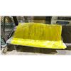 Image 1 : 1-6 PERSON INFLATABLE BOAT