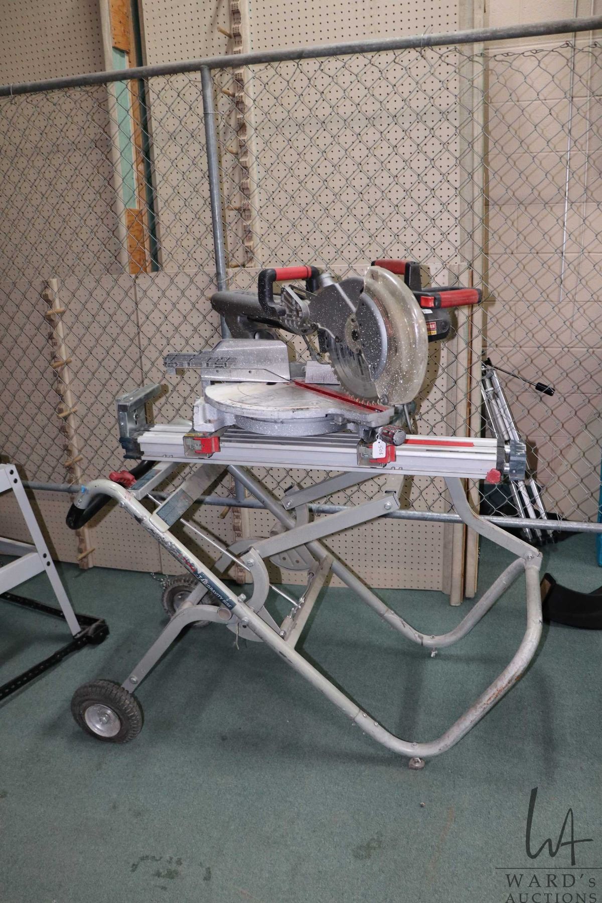 Craftsman Professional 12" compound mitre saw. model 137.285530, on ...