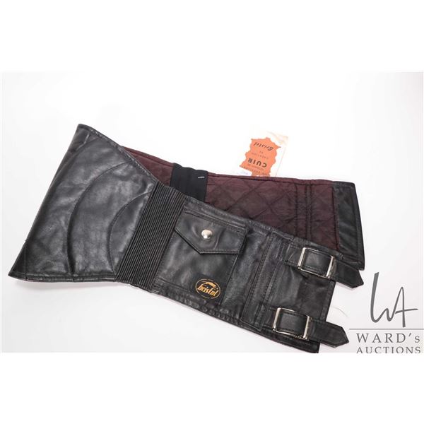 Bristol leather kidney belt sized medium. style 935