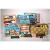 Image 1 : Large selection of HO gauge railway rolling stock, engines, and accessories including track and tran