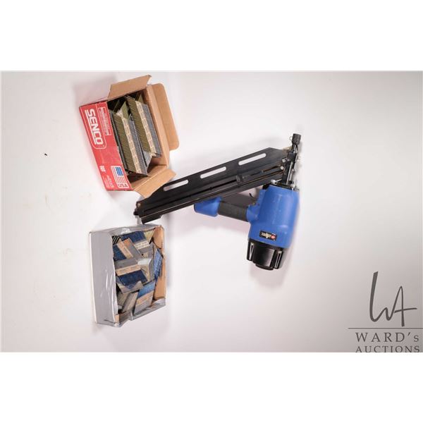 Campbell Hausfield clipped head framing nailer model JB349500 plus selection of fasteners, working a