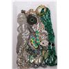 Image 1 : Selection of collectible costume jewellery including necklacs, pendnats, brooches etc.
