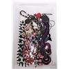 Image 1 : Tray lot of vintage and collectibles jewellery including beaded necklaces, brooches, necklaces and p