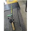 Image 3 : FISHING ROD & REEL