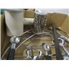 Image 3 : FLAT C/W KITCHEN UTENSILS, ETC