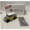 Image 1 : Danbury Mint Die Cast 1950S Borden's Milk Truck In Box