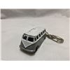 Image 2 : Vintage Volkswagen Van Keychain Clock Missing Rear Wheels