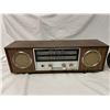 Image 2 : 2 Vintage Radios, General Electric And Supersonic, With Mtc Ms-2884 Boom Box