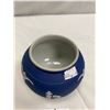 Image 4 : Rare Dark Blue Wedgwood Sugar Bowl