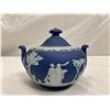 Image 1 : Rare Wedgwood Dark Blue Covered Creamer