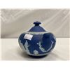 Image 2 : Rare Wedgwood Dark Blue Covered Creamer