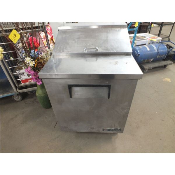 Cold Prep Table on Wheels