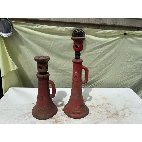 BOTTLE JACKS, LOT OF TWO