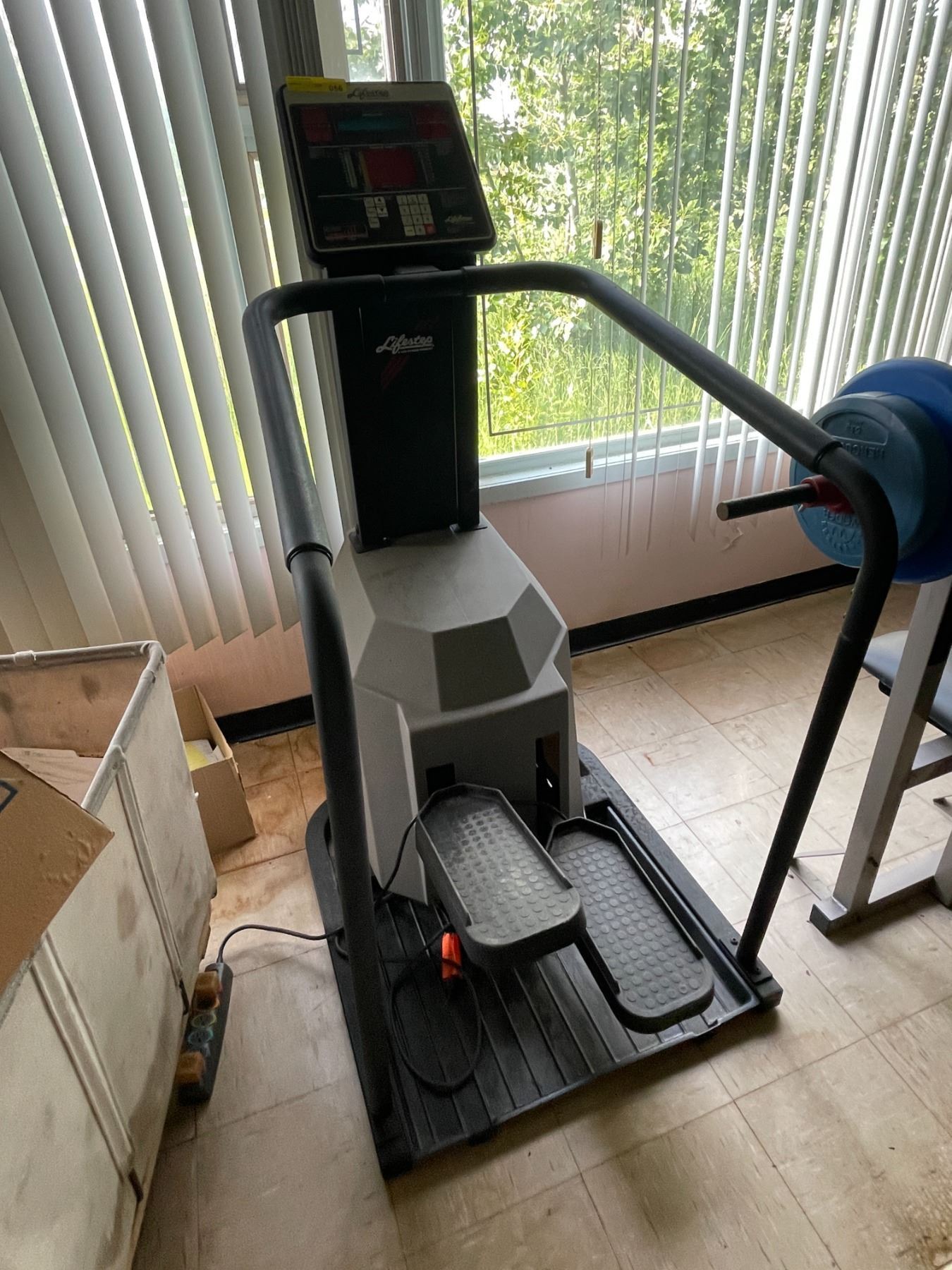 Life. Step Lifestep Retro Stair Climber