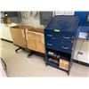 Image 1 : Group lot - Wooden Work Station w/ 2 Drawers & 2 Shelves + 2 Boxes